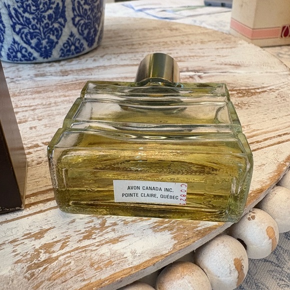 Vintage collectible Avon bottle Light Musk - Picture 5 of 5